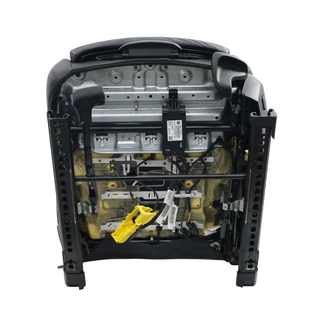 Fotel M Sport Czarny Skóra Dakota Przód Lewy do BMW F20 o numerze 7295139 BMW F20 Fotel M Sport Czarny Skóra Dakota Przód Lewy - SKU 7295139-9 - Numer Części 7295139