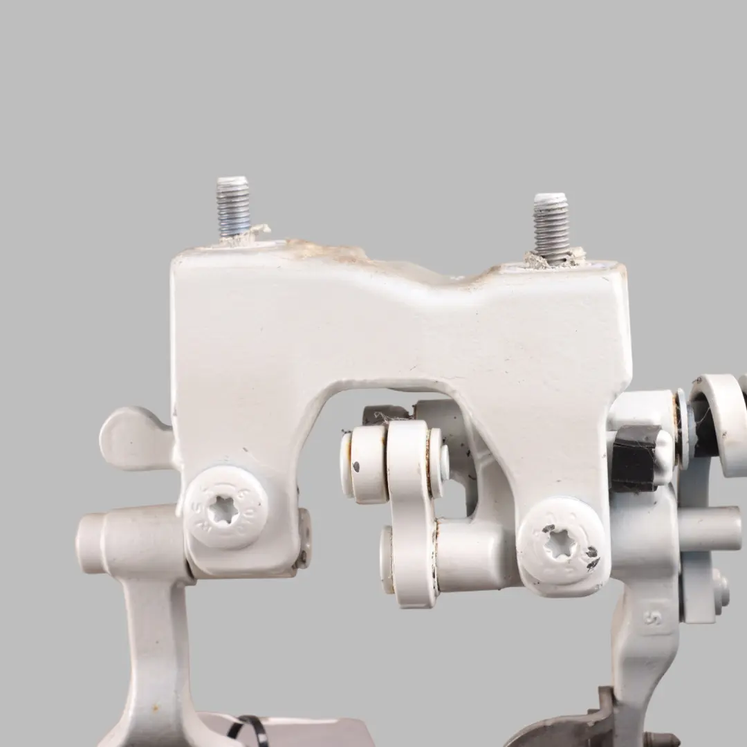 BMW F31 Charnière Couvercle Coffre Arrière Droite Blanc Minéral - A96 7263158 - SKU 7298070-MW - Numéro de pièce 7298070