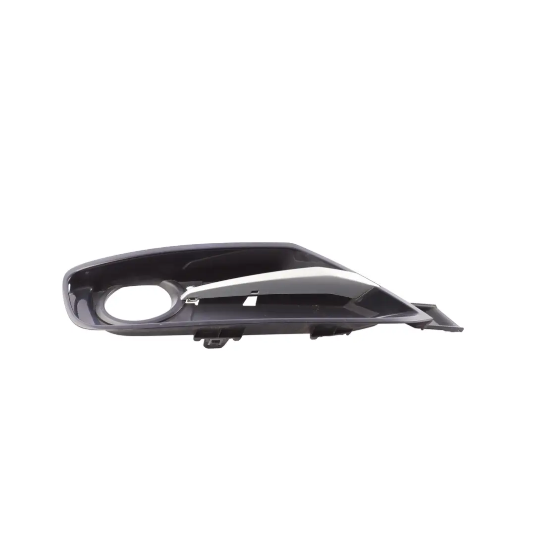 Griglia Fendinebbia Anteriore Destro Sport Line per BMW F30 F31 con numero di parte 7300738 BMW F30 F31 Griglia Fendinebbia Anteriore Destro Sport Line - SKU 7300738-1 - Numero di parte 7300738