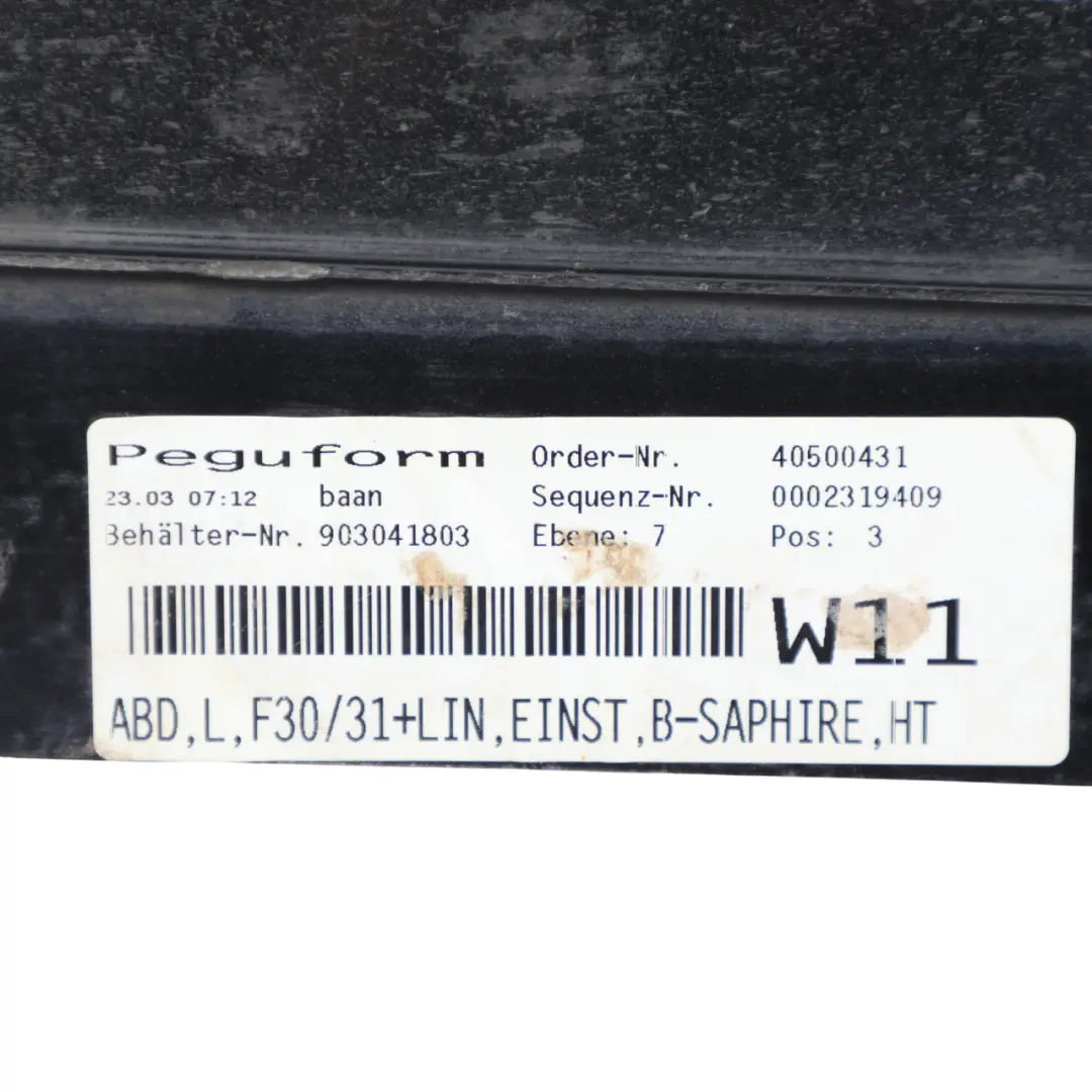 Rivestimento gonna laterale striscia sinistra Nero Zaffiro - 475 per BMW F30 F31 con numero di parte 7312751 BMW F30 F31 Rivestimento gonna laterale striscia sinistra Nero Zaffiro - 475 - SKU 7312751-BS1 - Numero di parte 7312751