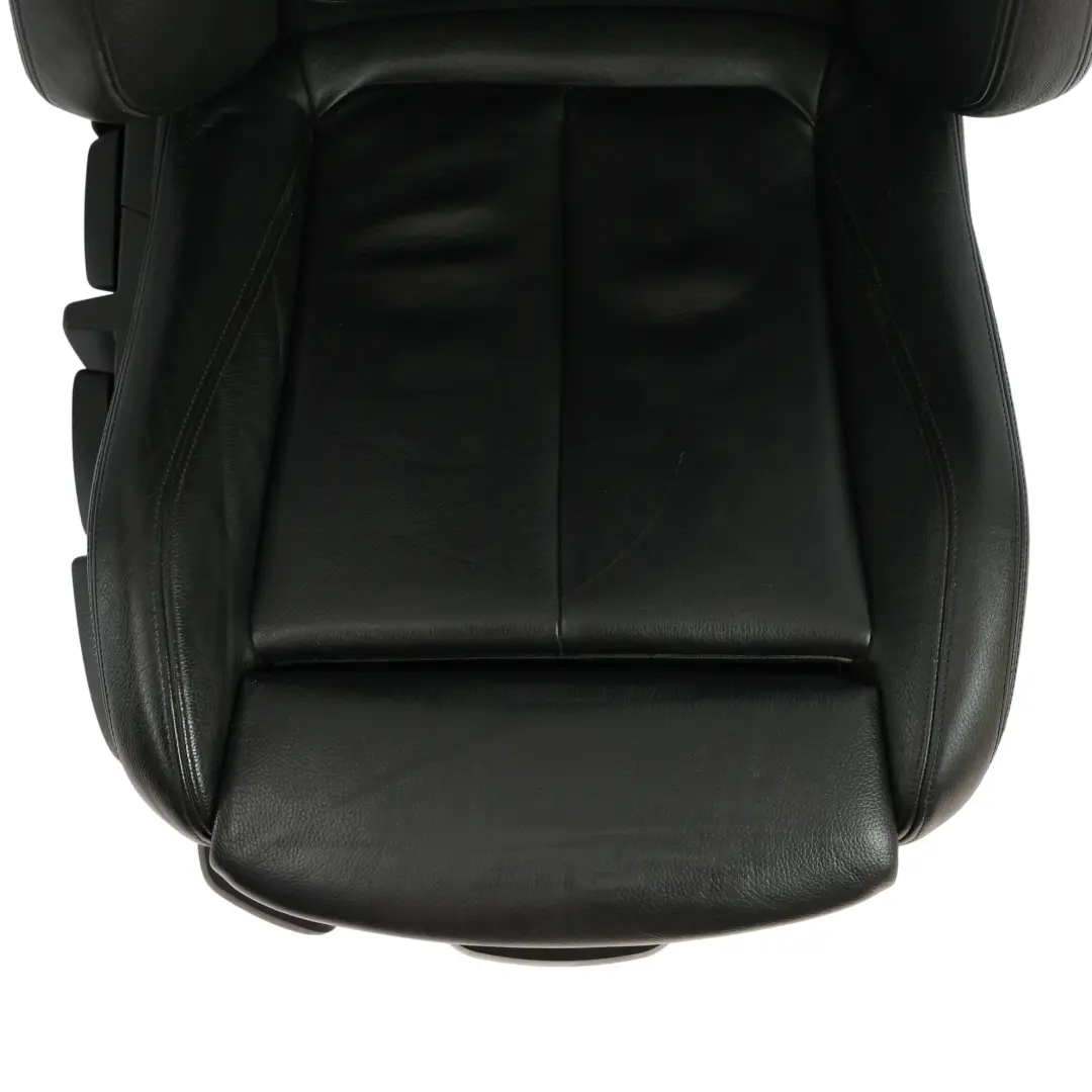 Sedile anteriore BMW F21 destro Sport riscaldato in pelle Dakota Black LCSW per con numero di parte 7319590 Sedile anteriore BMW F21 destro Sport riscaldato in pelle Dakota Black LCSW - SKU 7319590-6 - Numero di parte 7319590