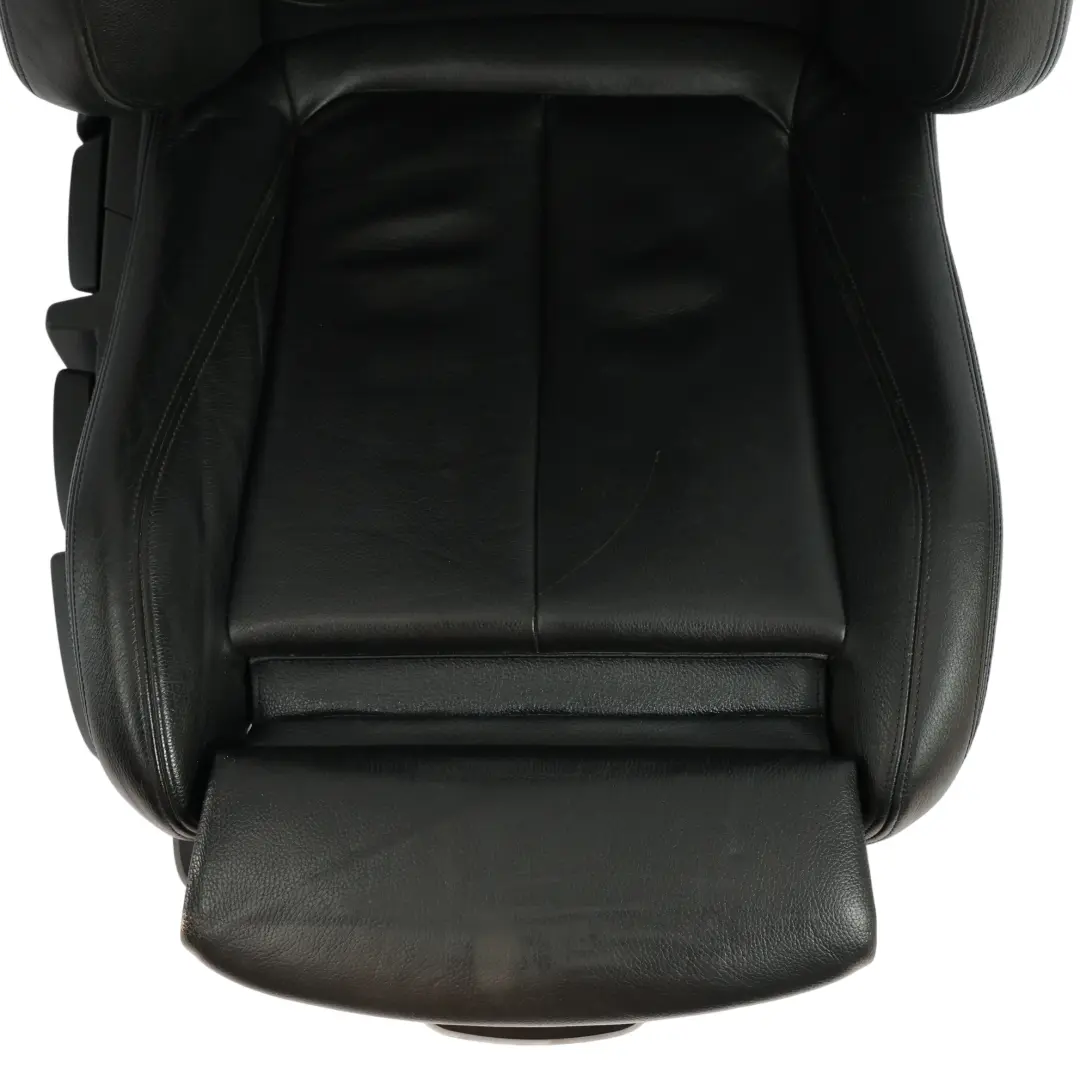Sedile anteriore BMW F21 destro Sport riscaldato in pelle Dakota Black LCSW per con numero di parte 7319590 Sedile anteriore BMW F21 destro Sport riscaldato in pelle Dakota Black LCSW - SKU 7319590-6 - Numero di parte 7319590
