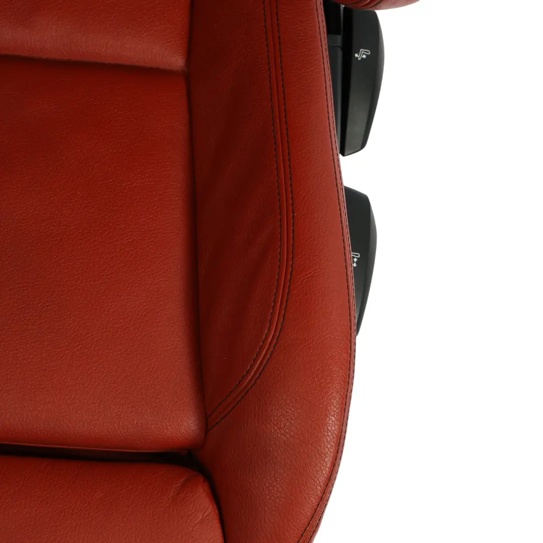 Sedile Anteriore M Sport Interno Pelle Nevada Korallrot Sinistra per BMW X1 E84 con numero di parte 7324159 BMW X1 E84 Sedile Anteriore M Sport Interno Pelle Nevada Korallrot Sinistra - SKU 7324159-1 - Numero di parte 7324159