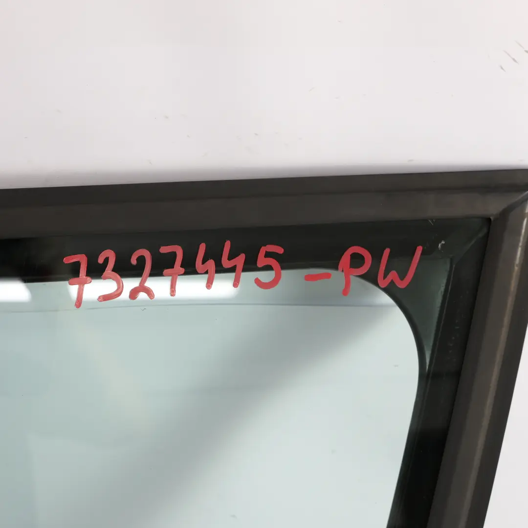 Pannello Di Rivestimento Anteriore Sinistro Pepper White - 850 per Mini F55 con numero di parte 7327445 Mini F55 Pannello Di Rivestimento Anteriore Sinistro Pepper White - 850 - SKU 7327445-PW - Numero di parte 7327445