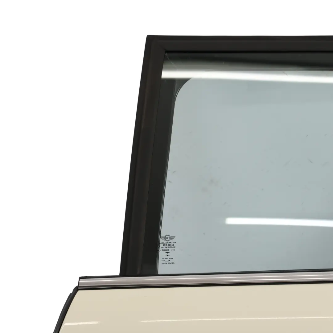 Puerta Trasera Izquierda Panel De Cubierta Pepper White - 850 para Mini F55 con número de pieza 7327449 Mini F55 Puerta Trasera Izquierda Panel De Cubierta Pepper White - 850 - SKU 7327449-PW1 - Número de pieza 7327449