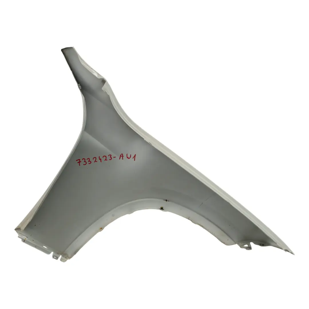 Pannello laterale anteriore sinistro Parafango Alpinweiss 3 - 300 per BMW X1 E84 con numero di parte 7332423 BMW X1 E84 Pannello laterale anteriore sinistro Parafango Alpinweiss 3 - 300 - SKU 7332423-AW1 - Numero di parte 7332423