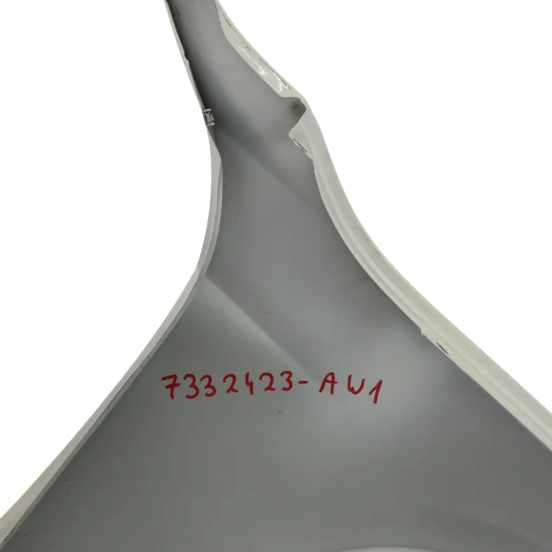 Pannello laterale anteriore sinistro Parafango Alpinweiss 3 - 300 per BMW X1 E84 con numero di parte 7332423 BMW X1 E84 Pannello laterale anteriore sinistro Parafango Alpinweiss 3 - 300 - SKU 7332423-AW1 - Numero di parte 7332423