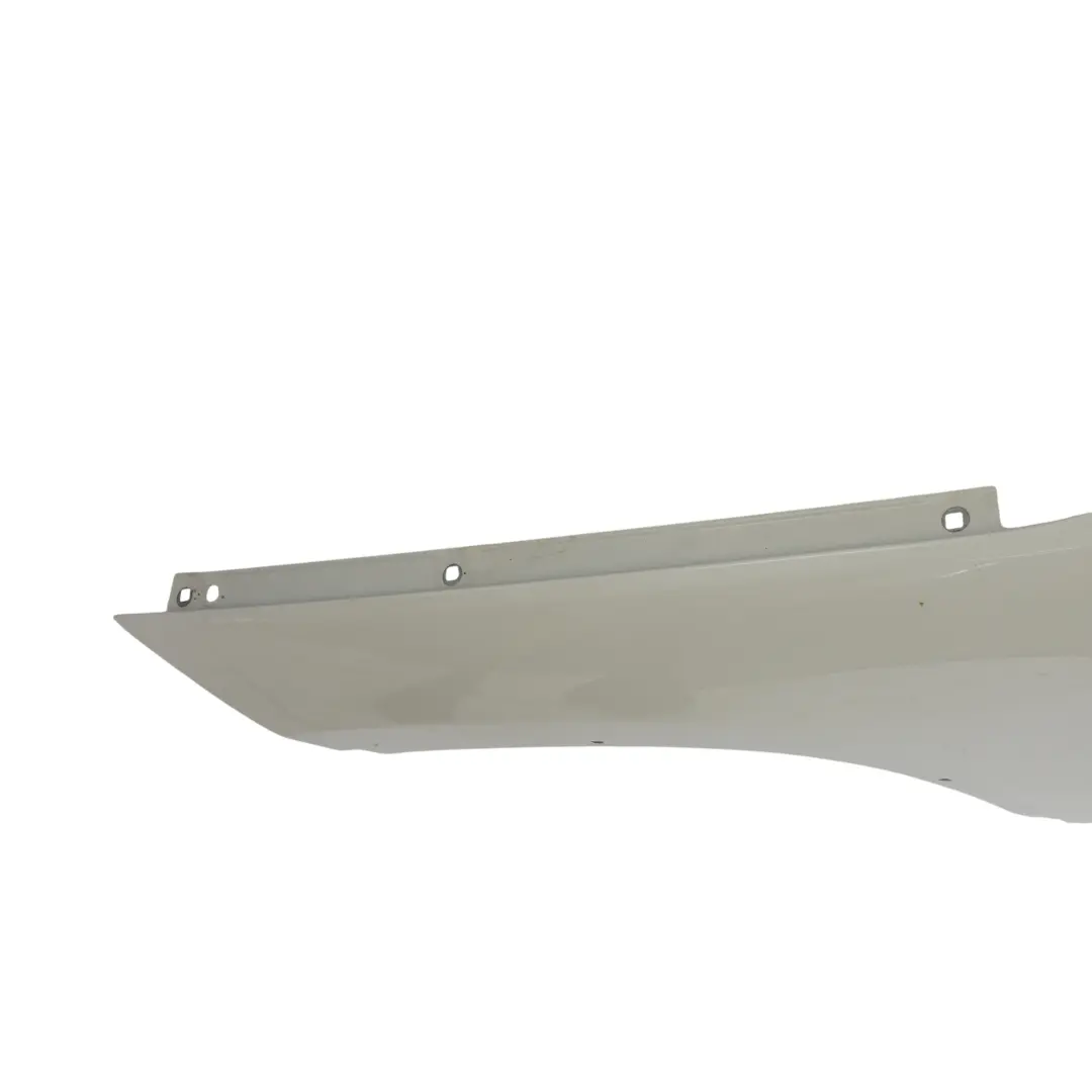 Aile du panneau latéral avant gauche Alpinweiss 3 - 300 pour BMW X1 E84 à propos du numéro de pièce 7332423 BMW X1 E84 Aile du panneau latéral avant gauche Alpinweiss 3 - 300 - SKU 7332423-AW1 - Numéro de pièce 7332423