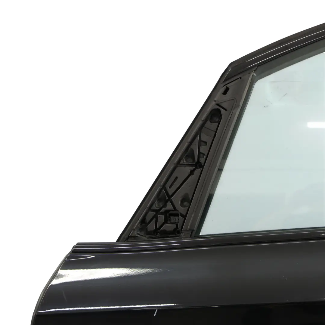 Porta Anteriore Sinistra Nero Zaffiro Metallizzato - 475 per BMW F46 Gran Tourer con numero di parte 7392311 BMW F46 Gran Tourer Porta Anteriore Sinistra Nero Zaffiro Metallizzato - 475 - SKU 7392311-BS - Numero di parte 7392311