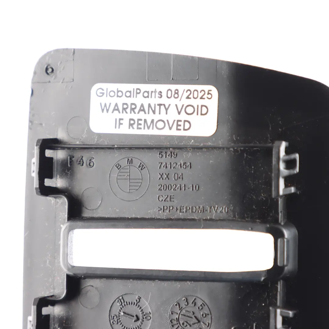 F46N Panel Osłona Zaślepka Zamka Klapy Bagażnika 7412454 do BMW F46 o numerze 7415738 BMW F46 F46N Panel Osłona Zaślepka Zamka Klapy Bagażnika 7412454 - SKU 7415738 - Numer Części 7415738