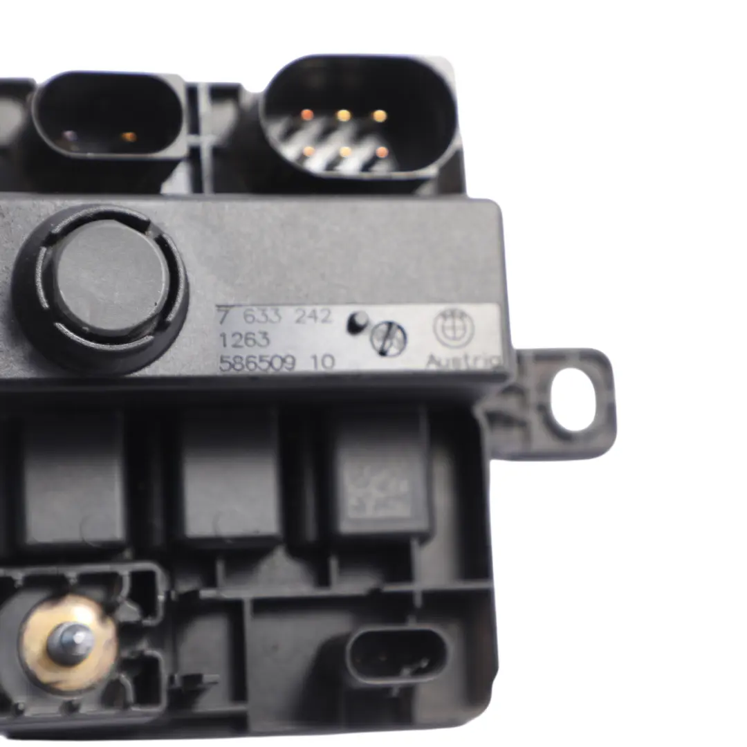 Skrzynka Rozdzielcza Bezpieczników Przekaźników do BMW F10 F20 F30 o numerze 7633242 BMW F10 F20 F30 Skrzynka Rozdzielcza Bezpieczników Przekaźników - SKU 7633242-1 - Numer Części 7633242