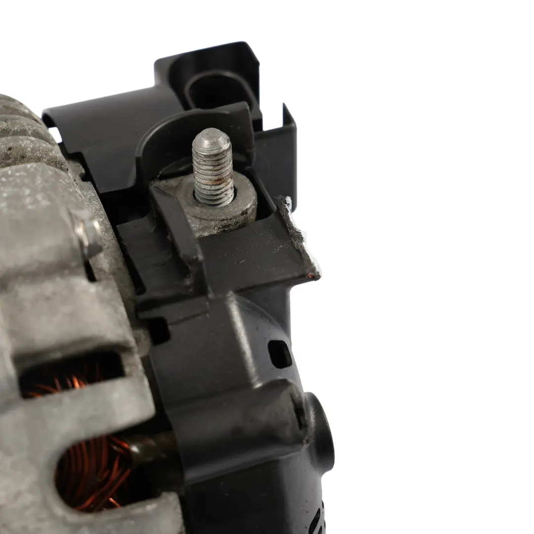 BMW X5 E70 X6 E71 Alternador Generador 170A 170AMP 14V VALEO BM57N2 - SKU 7796125-1 - Número de pieza 7796125