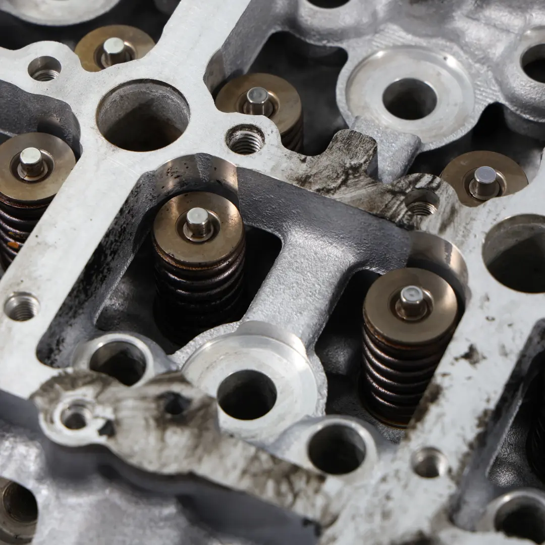 N57 Coperchio Testata Cilindro Copertura 7812929 per BMW E90 E91 LCI E92 F10 F11 con numero di parte 7800001 BMW E90 E91 LCI E92 F10 F11 N57 Coperchio Testata Cilindro Copertura 7812929 - SKU 7800001 - Numero di parte 7800001