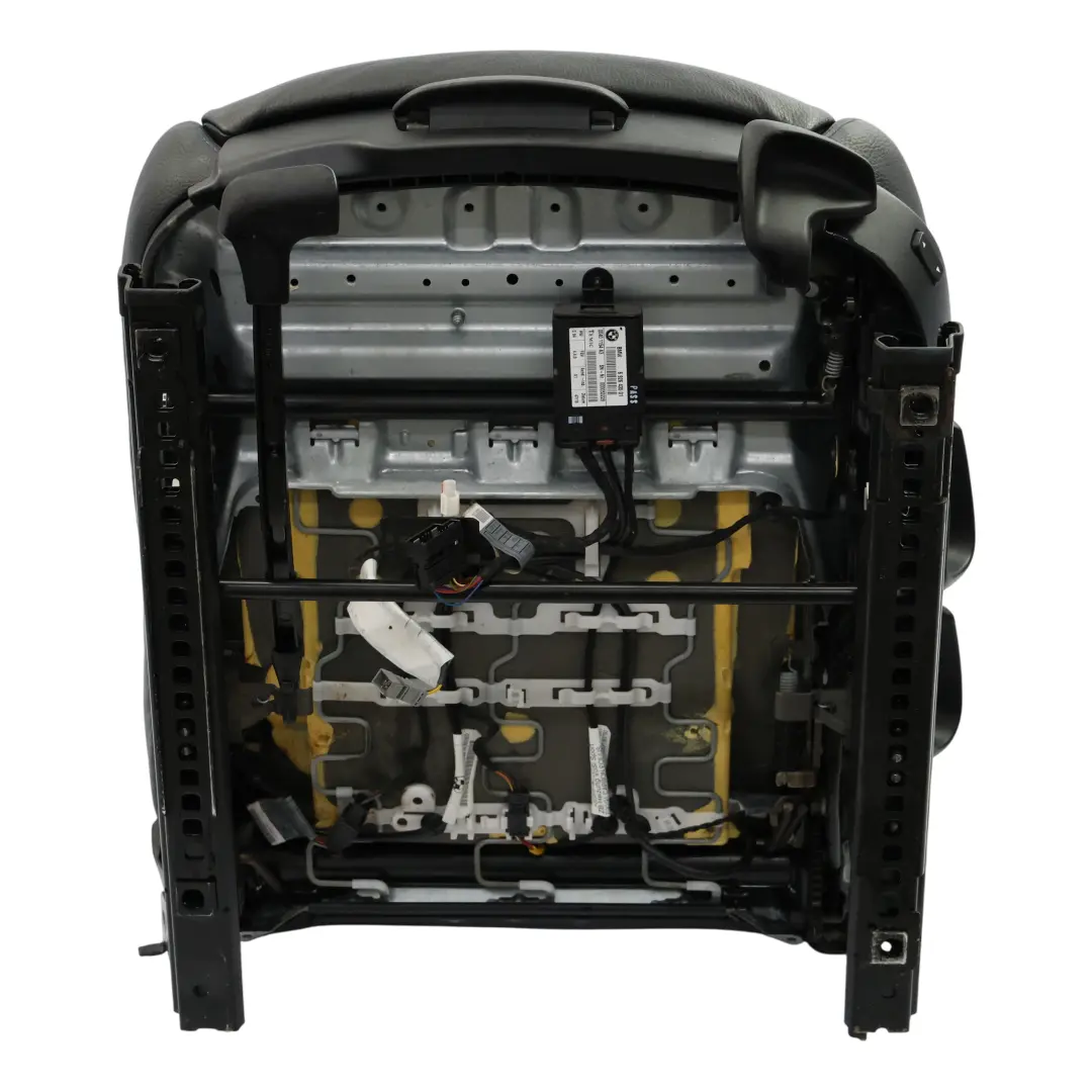 Fotel Sport Lewy Przód Grzany Skóra Czarna do BMW E90 LCI o numerze 7843515 BMW E90 LCI Fotel Sport Lewy Przód Grzany Skóra Czarna - SKU 7843515-2 - Numer Części 7843515