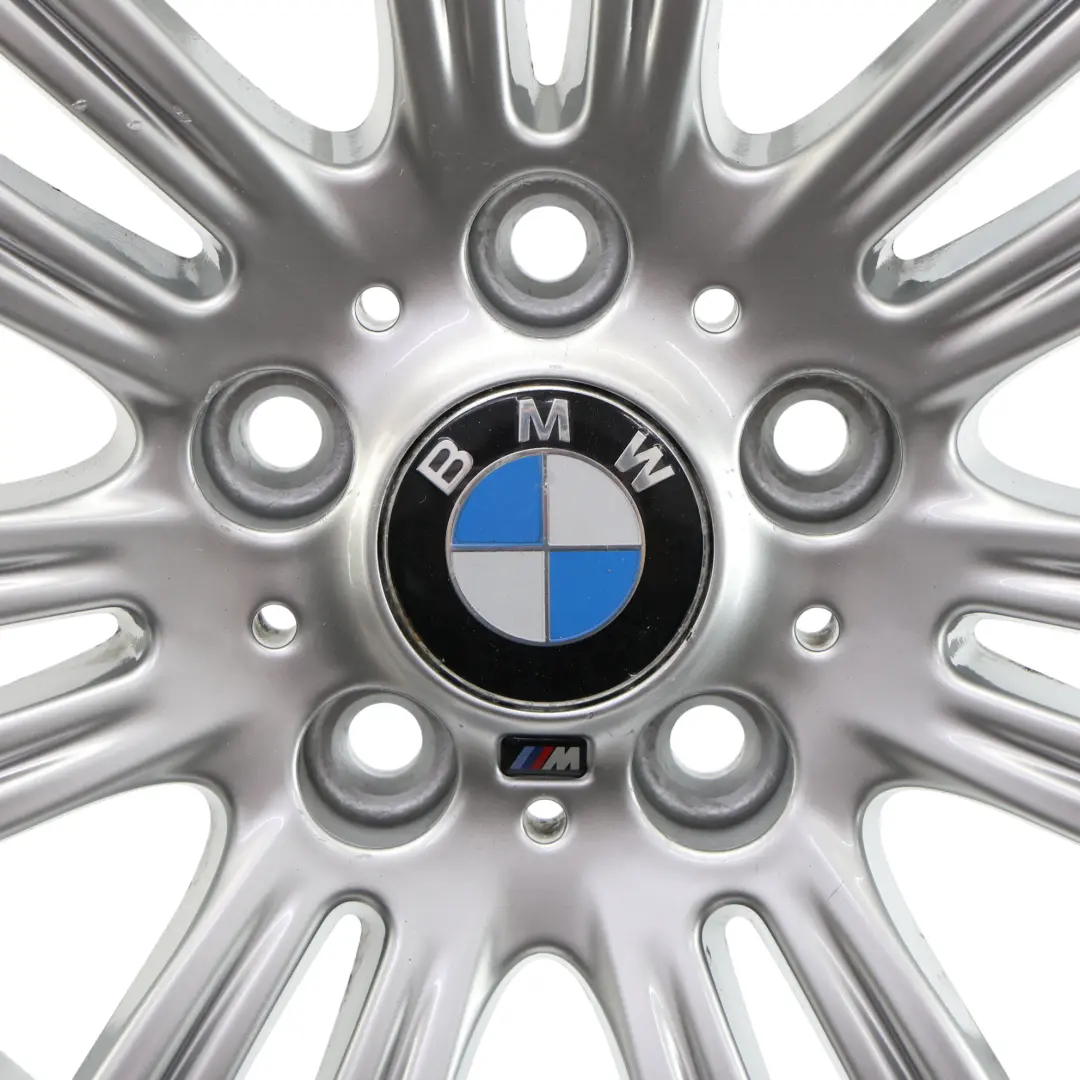 Silberne Leichtmetallfelge 17" 7,5J ET:43 M Styling 383 für BMW F20 F21 F22 mit Teilenummer 7845850 BMW F20 F21 F22 Silberne Leichtmetallfelge 17" 7,5J ET:43 M Styling 383 - SKU 7845850-1 - Teilenummer 7845850