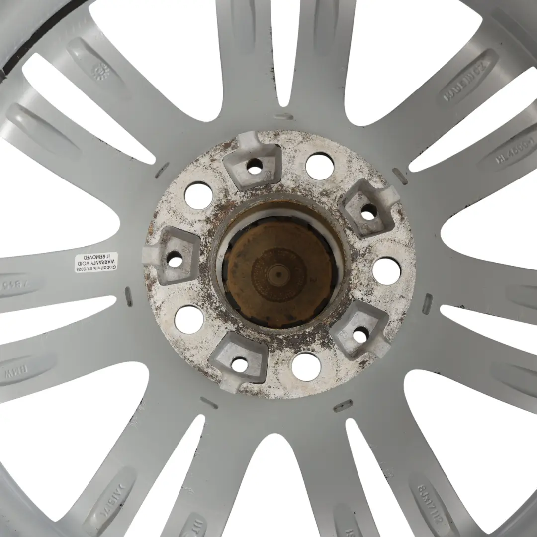 Llanta Trasera Aleación Plateada 17" 8J ET:53 Styling 383 para BMW F20 F21 con número de pieza 7845851 BMW F20 F21 Llanta Trasera Aleación Plateada 17" 8J ET:53 Styling 383 - SKU 7845851-1 - Número de pieza 7845851