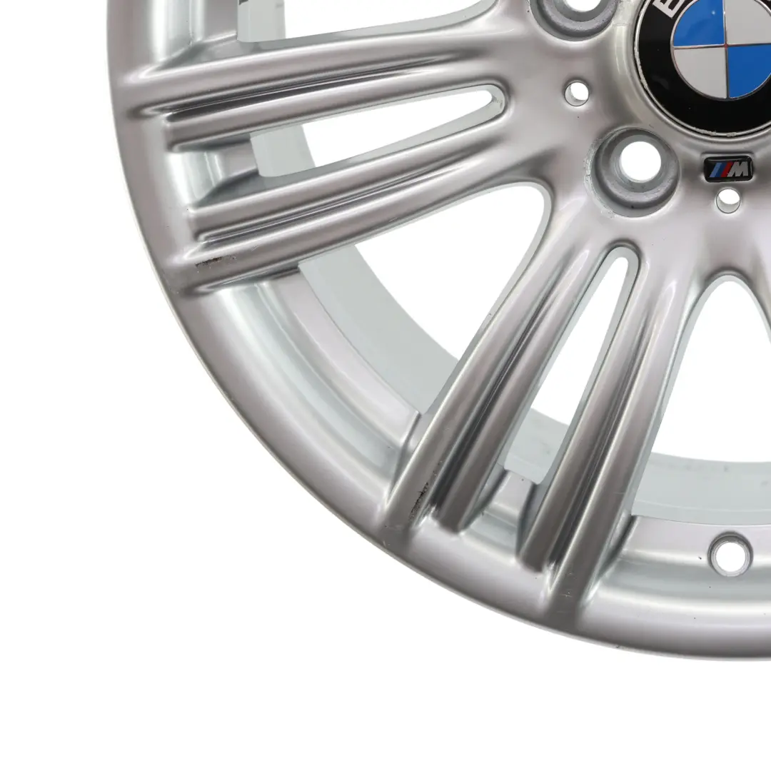 Tylna Srebrna Felga Aluminiowa 17" 8J ET:53 Styling 383 do BMW F20 F21 o numerze 7845851 BMW F20 F21 Tylna Srebrna Felga Aluminiowa 17" 8J ET:53 Styling 383 - SKU 7845851-2 - Numer Części 7845851