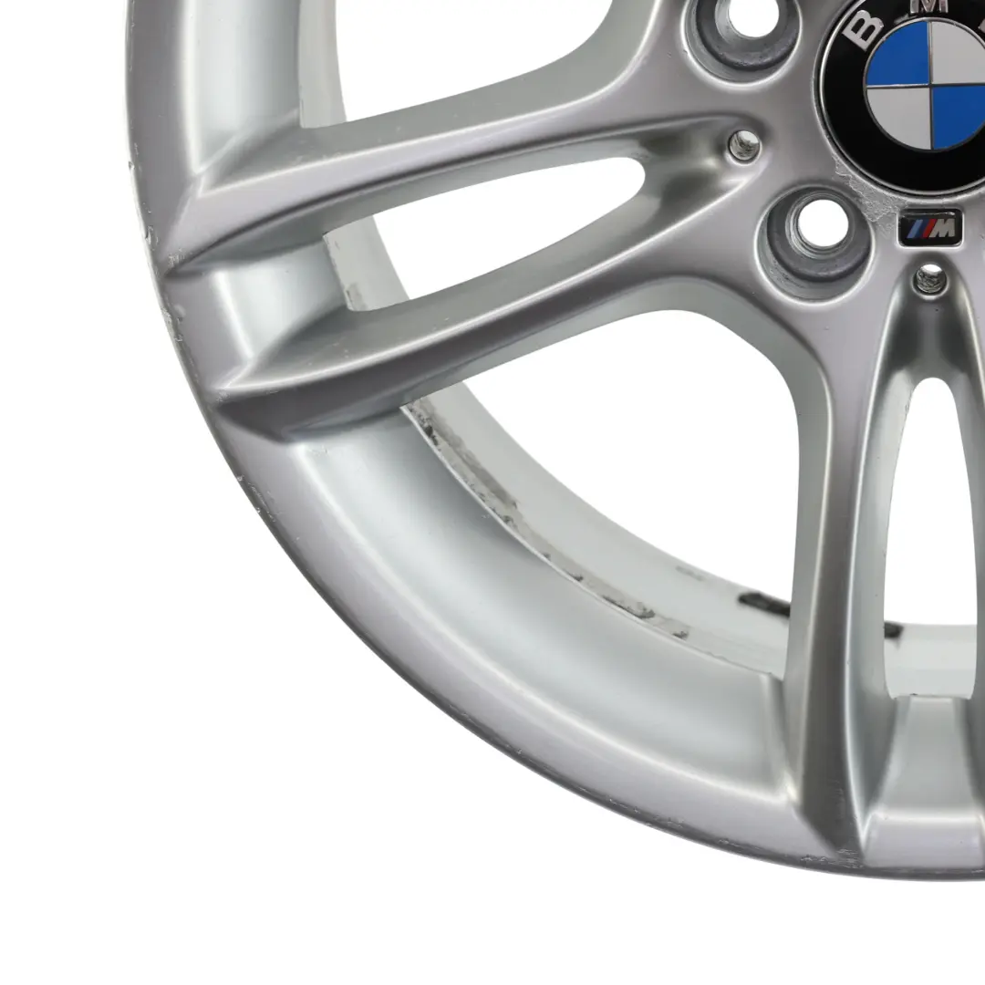 Llanta Aleacion Trasera 18" M Doble Radio 261 8,5J ET:52 para BMW E81 E82 E87 con número de pieza 7891051 BMW E81 E82 E87 Llanta Aleacion Trasera 18" M Doble Radio 261 8,5J ET:52 - SKU 7891051-2 - Número de pieza 7891051