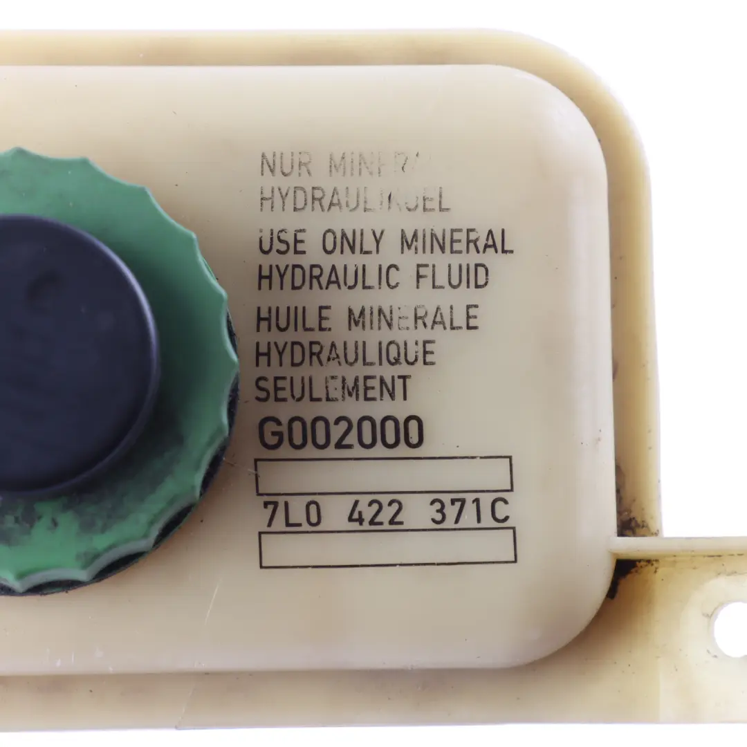 7L Réservoir Expansion Liquide Direction Assistée pour Volkswagen Touareg à propos du numéro de pièce 7L0422371C Volkswagen Touareg 7L Réservoir Expansion Liquide Direction Assistée - SKU 7L0422371C - Numéro de pièce 7L0422371C