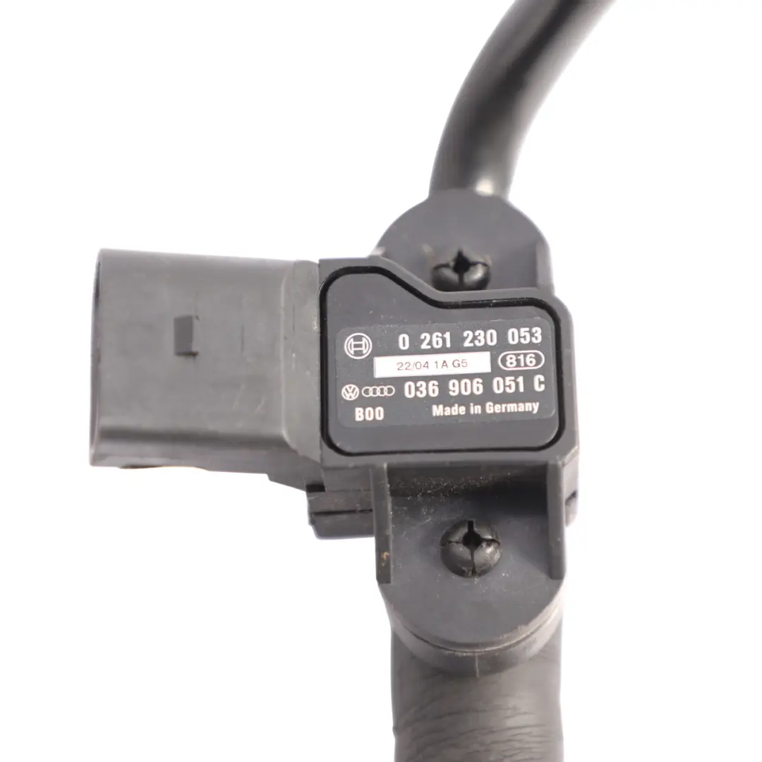 VW Volkswagen Touareg 7L Brake Servo Vacuum Hose Pipe Line Petrol - SKU 7L0611932Q - Part number 7L0611932Q