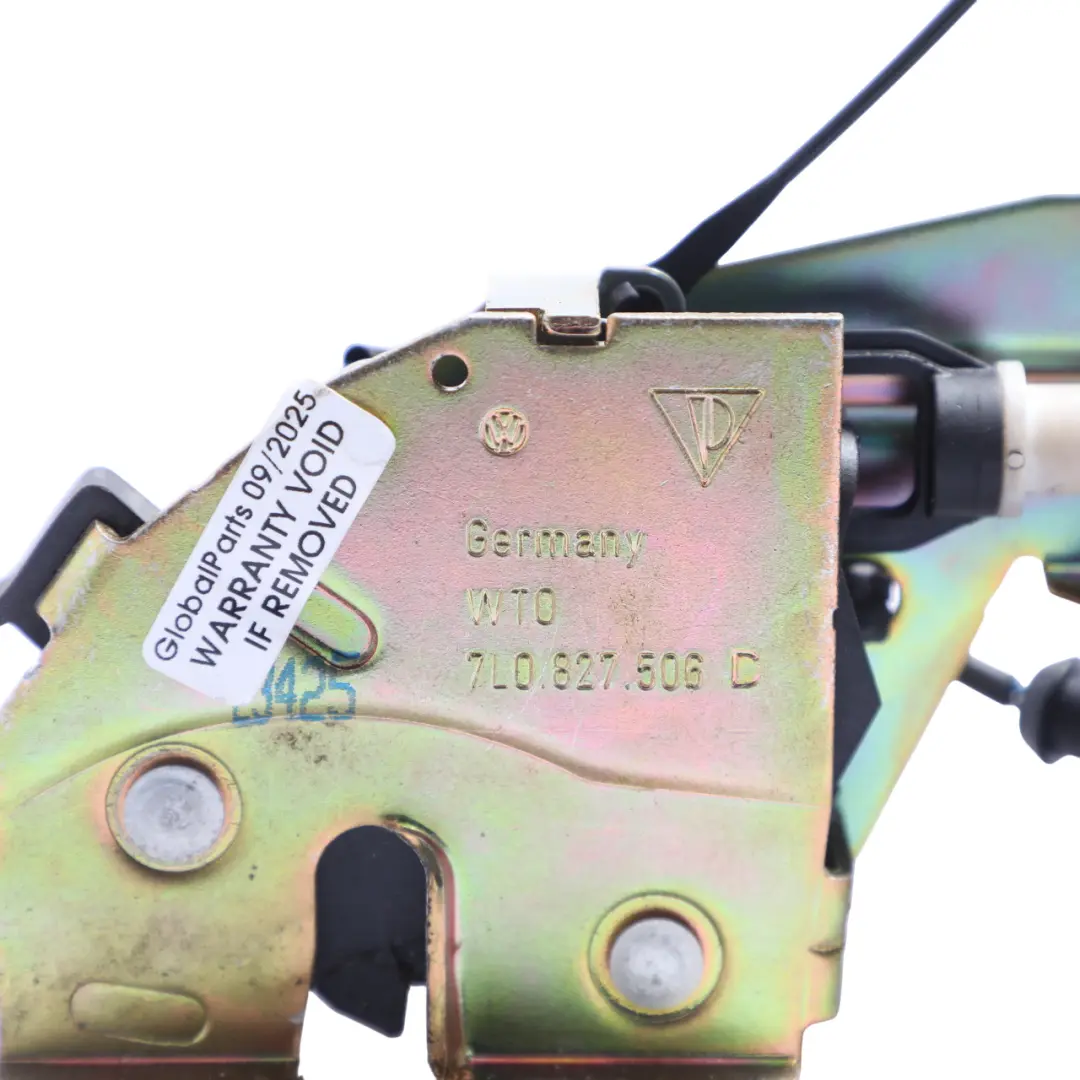 7L Zamek Szyby Klapy Bagażnika do Volkswagen Touareg o numerze 7L0827506C Volkswagen Touareg 7L Zamek Szyby Klapy Bagażnika - SKU 7L0827506C - Numer Części 7L0827506C