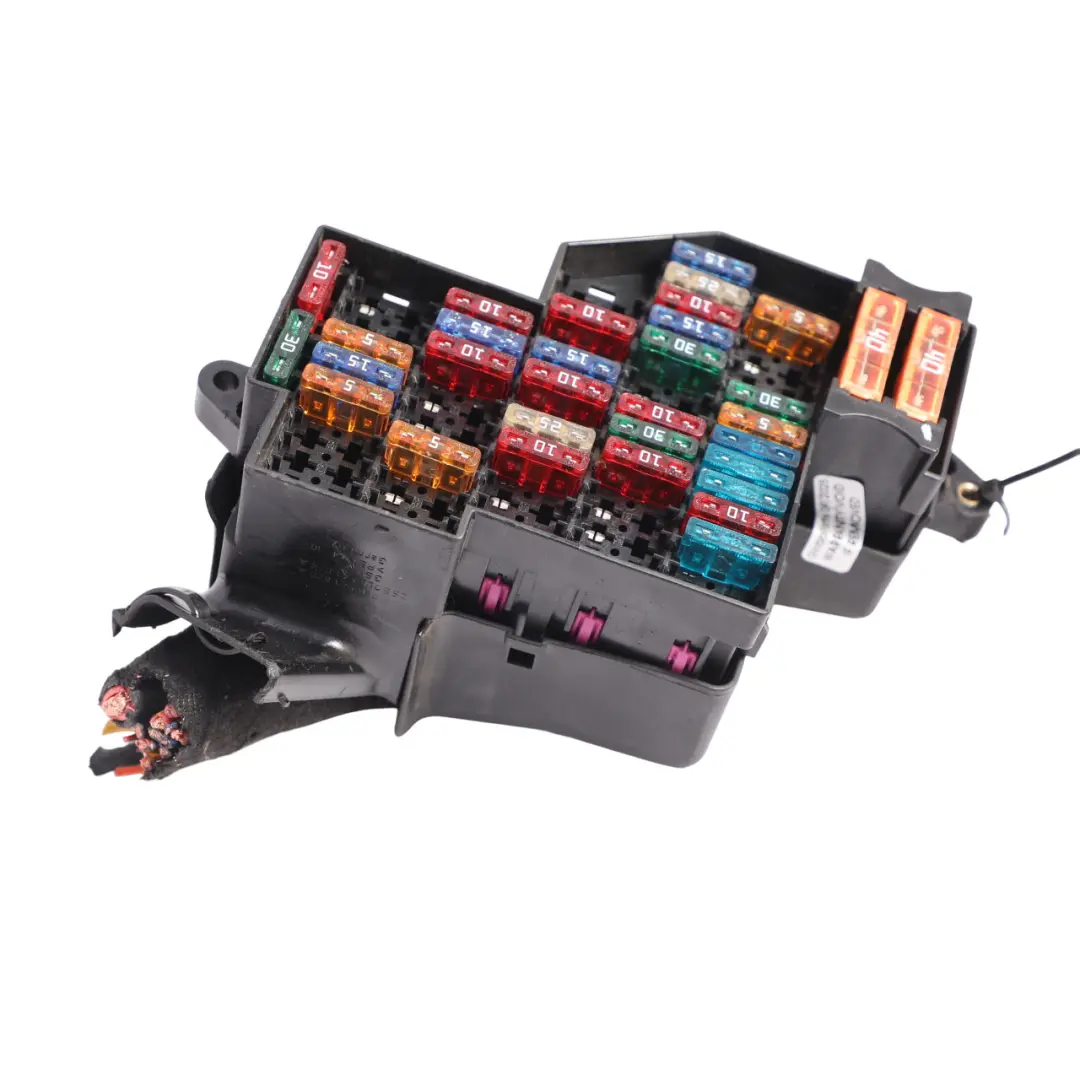 Volkswagen Touareg 7L Fuse Box Module Electrical Relay Control Unit 7L0941828A - SKU 7L0941824A - Part number 7L0941824A