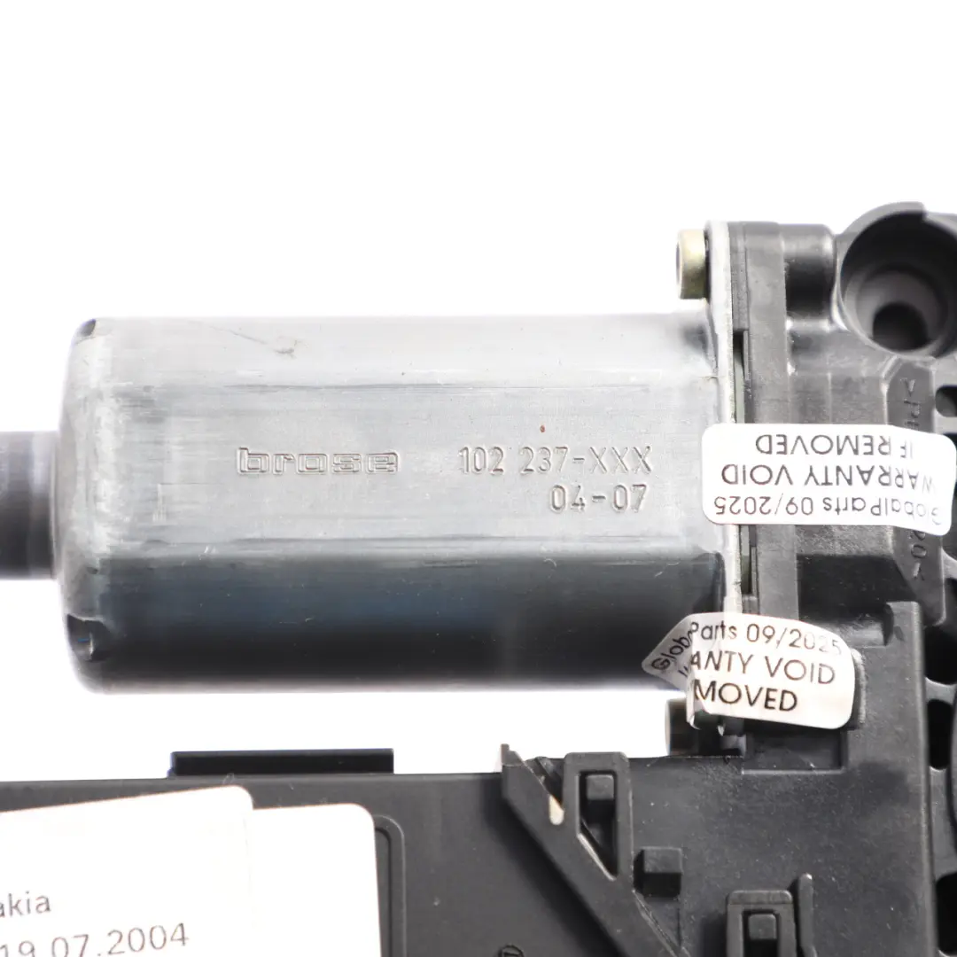 7L Front Window Lifter Motor Regulator Right O/S 7L0959701D to Volkswagen Touareg with Part number 7L0959701L Volkswagen Touareg 7L Front Window Lifter Motor Regulator Right O/S 7L0959701D - SKU 7L0959701L - Part number 7L0959701L