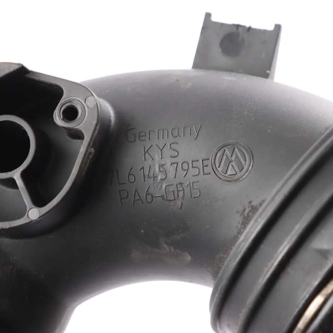 7L Intercooler Air Pressure Pipe Hose Line 2.5 TDI to Volkswagen Touareg with Part number 7L6145795E Volkswagen Touareg 7L Intercooler Air Pressure Pipe Hose Line 2.5 TDI - SKU 7L6145795E - Part number 7L6145795E