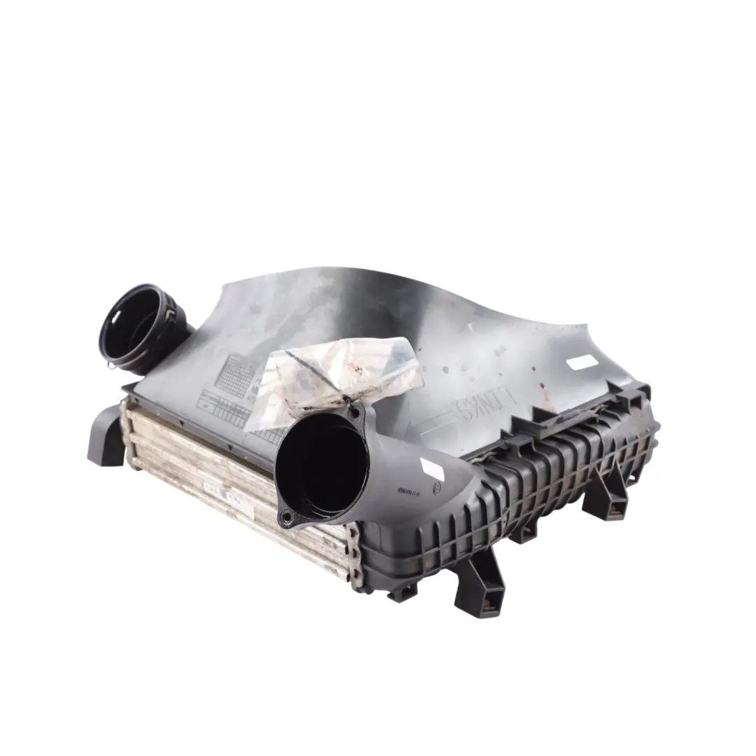 Carica Sinistro per Porsche Cayenne 92A Audi Q7 4L Intercooler Aria Di con numero di parte 7L6145803D Porsche Cayenne 92A Audi Q7 4L Intercooler Aria Di Carica Sinistro - SKU 7L6145803D - Numero di parte 7L6145803D