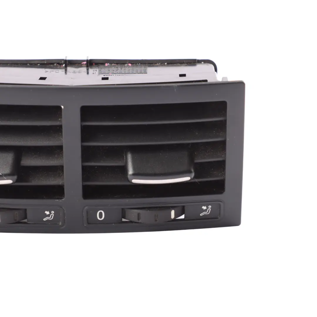 Volkswagen Touareg 7L Panneau Ventilation Console Centrale Arrière - SKU 7L6819203D - Numéro de pièce 7L6819203D
