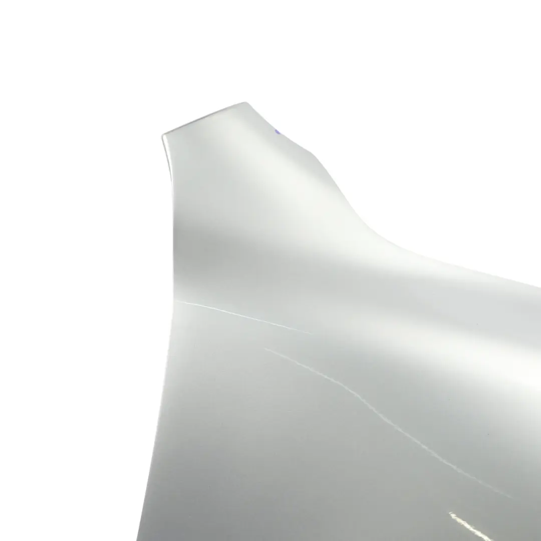 7L Side Panel Front Right O/S Wing Fender Reflex Silver Metallic A7W to VW Touareg with Part number 7L6821102K VW Touareg 7L Side Panel Front Right O/S Wing Fender Reflex Silver Metallic A7W - SKU 7L6821102K-RES - Part number 7L6821102K