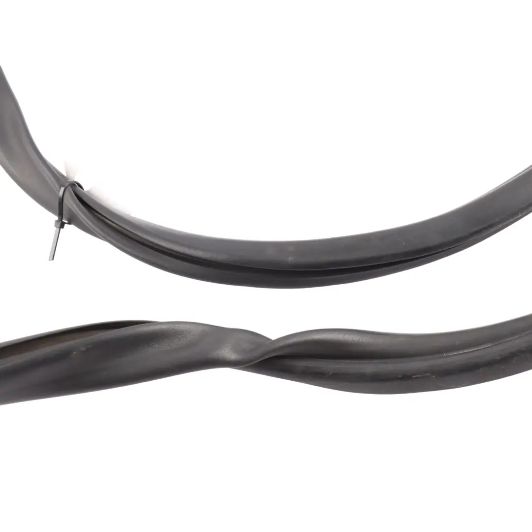 7L Joint D'étanchéité Capot Joint Capot Moteur pour VW Volkswagen Touareg à propos du numéro de pièce 7L6823707B VW Volkswagen Touareg 7L Joint D'étanchéité Capot Joint Capot Moteur - SKU 7L6823707B - Numéro de pièce 7L6823707B