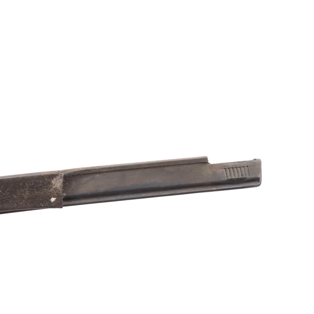 7L Rear Door Weather Strip Outer Left N/S to VW Volkswagen Touareg with Part number 7L6839477C VW Volkswagen Touareg 7L Rear Door Weather Strip Outer Left N/S - SKU 7L6839477C - Part number 7L6839477C