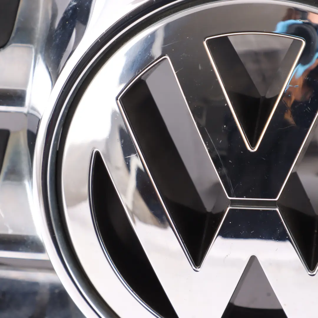 7L Front Bumper Grille Trim Panel Centre to VW Volkswagen Touareg with Part number 7L6853651B VW Volkswagen Touareg 7L Front Bumper Grille Trim Panel Centre - SKU 7L6853651B - Part number 7L6853651B