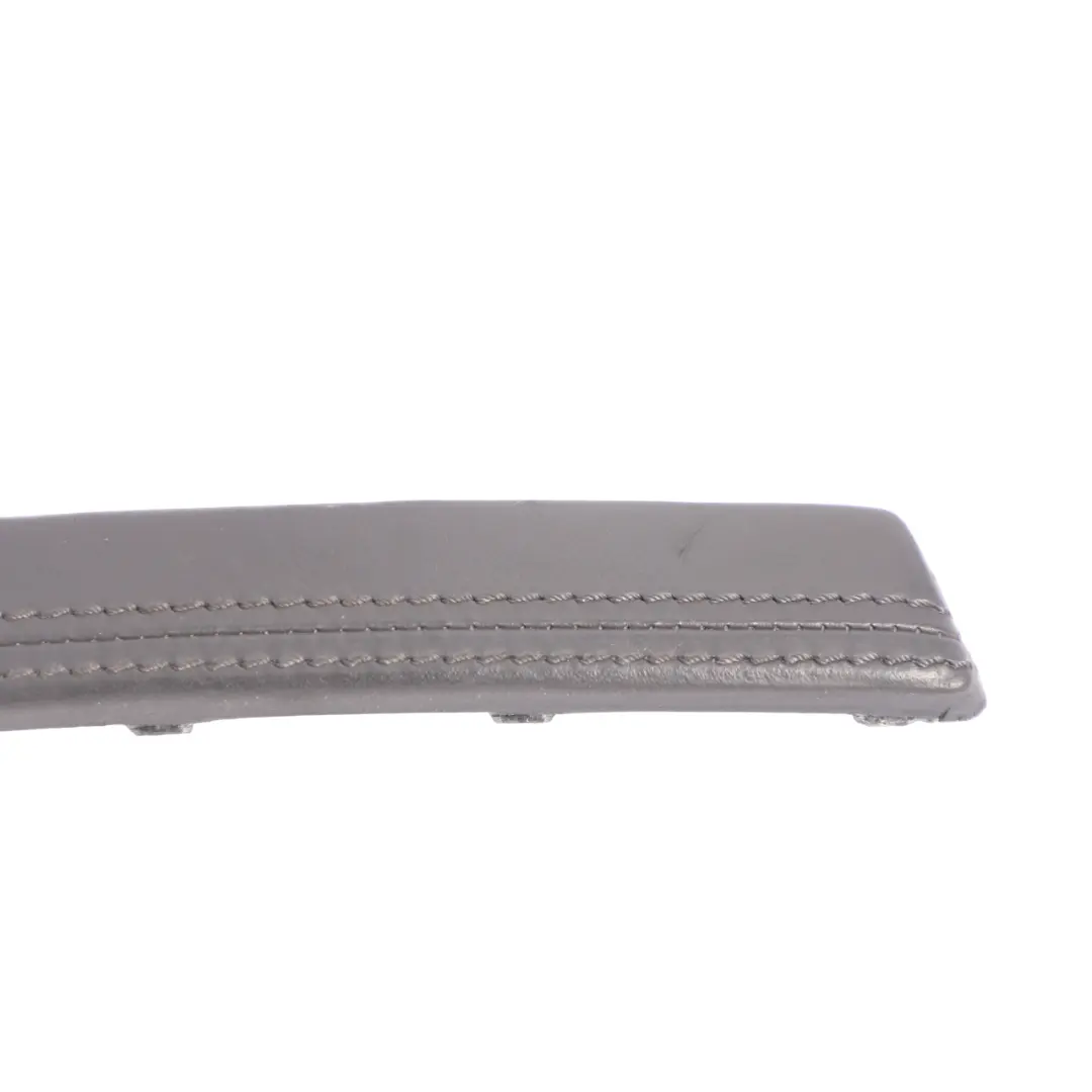 VW Touareg 7L Maniglia Porta Rivestimento Posteriore Sinistro Pelle - SKU 7L6867371B - Numero di parte 7L6867371B