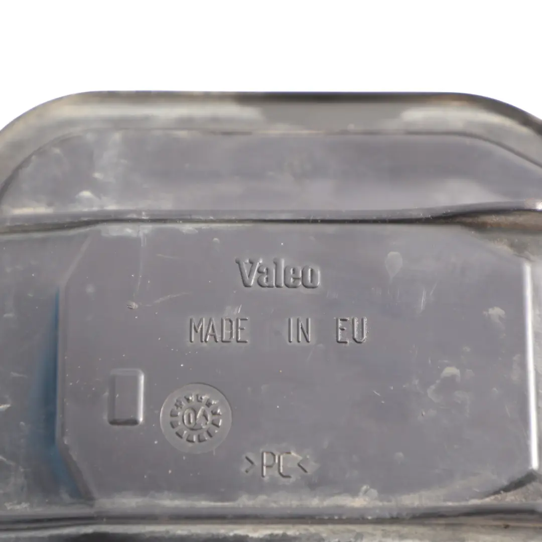 Volkswagen Touareg 7L Tapa Faro Delantero Cubierta Polvo Bombilla 7L6941627A - SKU 7L6941608 - Número de pieza 7L6941608