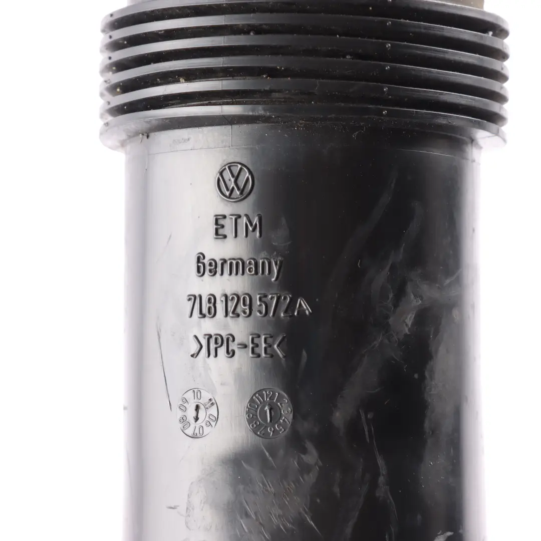 Intake Pipe Upper Hose Right O/S 4.2 TDI V8 to Audi Q7 4L Air with Part number 7L8129572A Audi Q7 4L Air Intake Pipe Upper Hose Right O/S 4.2 TDI V8 - SKU 7L8129572A - Part number 7L8129572A