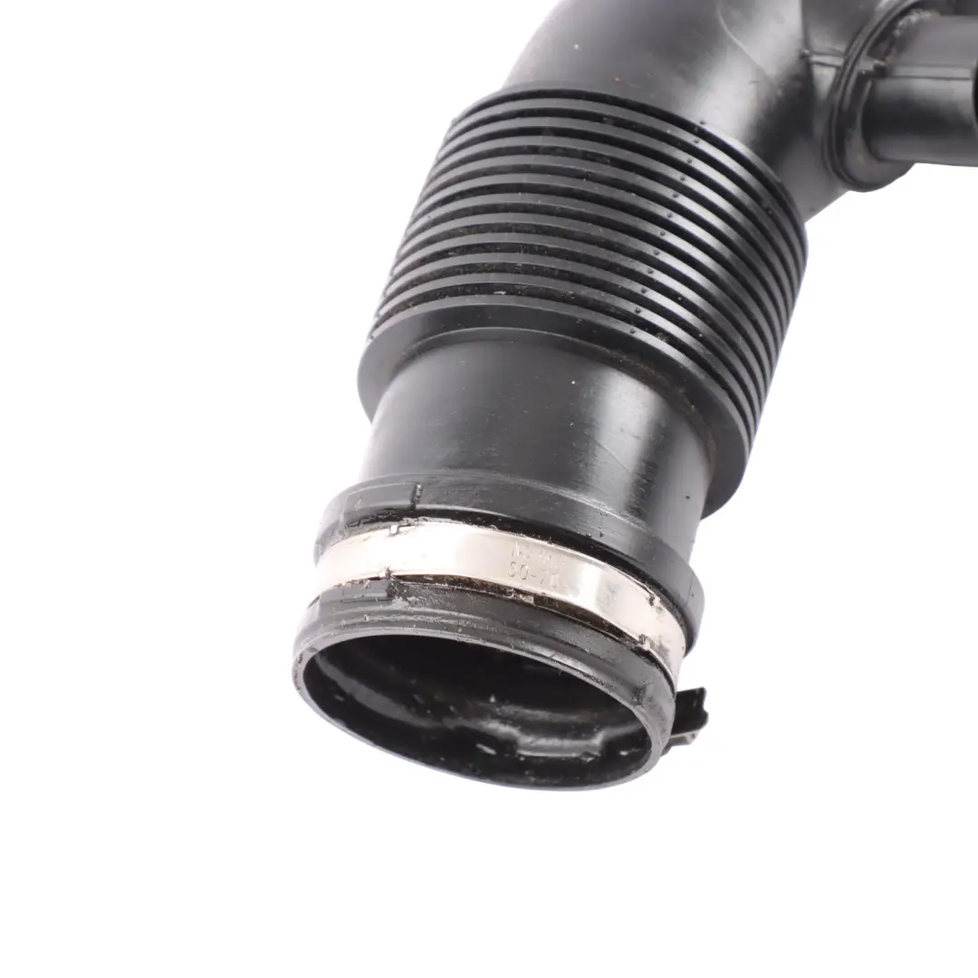 Intake Pipe Upper Hose Right O/S 4.2 TDI V8 to Audi Q7 4L Air with Part number 7L8129572A Audi Q7 4L Air Intake Pipe Upper Hose Right O/S 4.2 TDI V8 - SKU 7L8129572A - Part number 7L8129572A