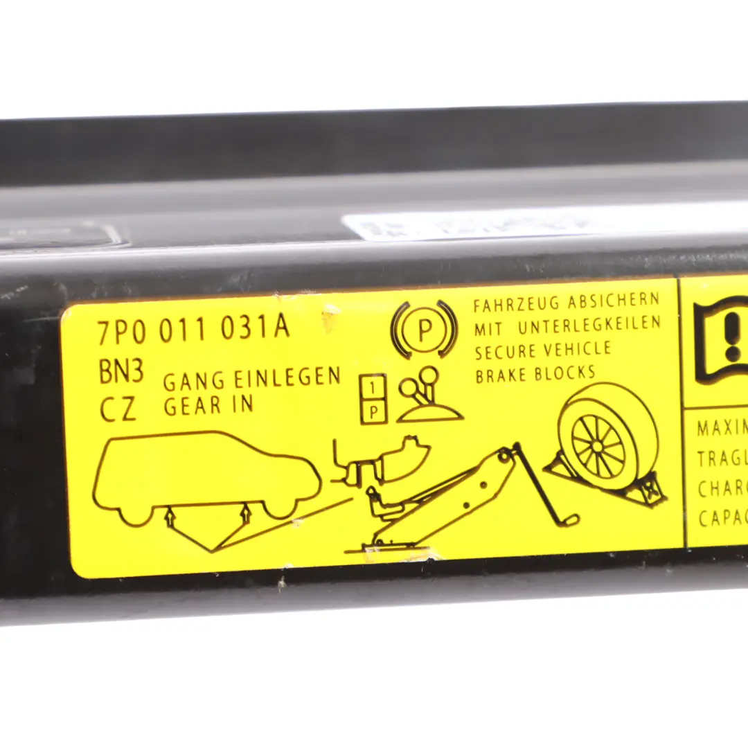 Emergency Lifting Jack Spare Wheel Tool to Porsche Cayenne 92A Car with Part number 7P0011031A Porsche Cayenne 92A Car Emergency Lifting Jack Spare Wheel Tool - SKU 7P0011031A - Part number 7P0011031A