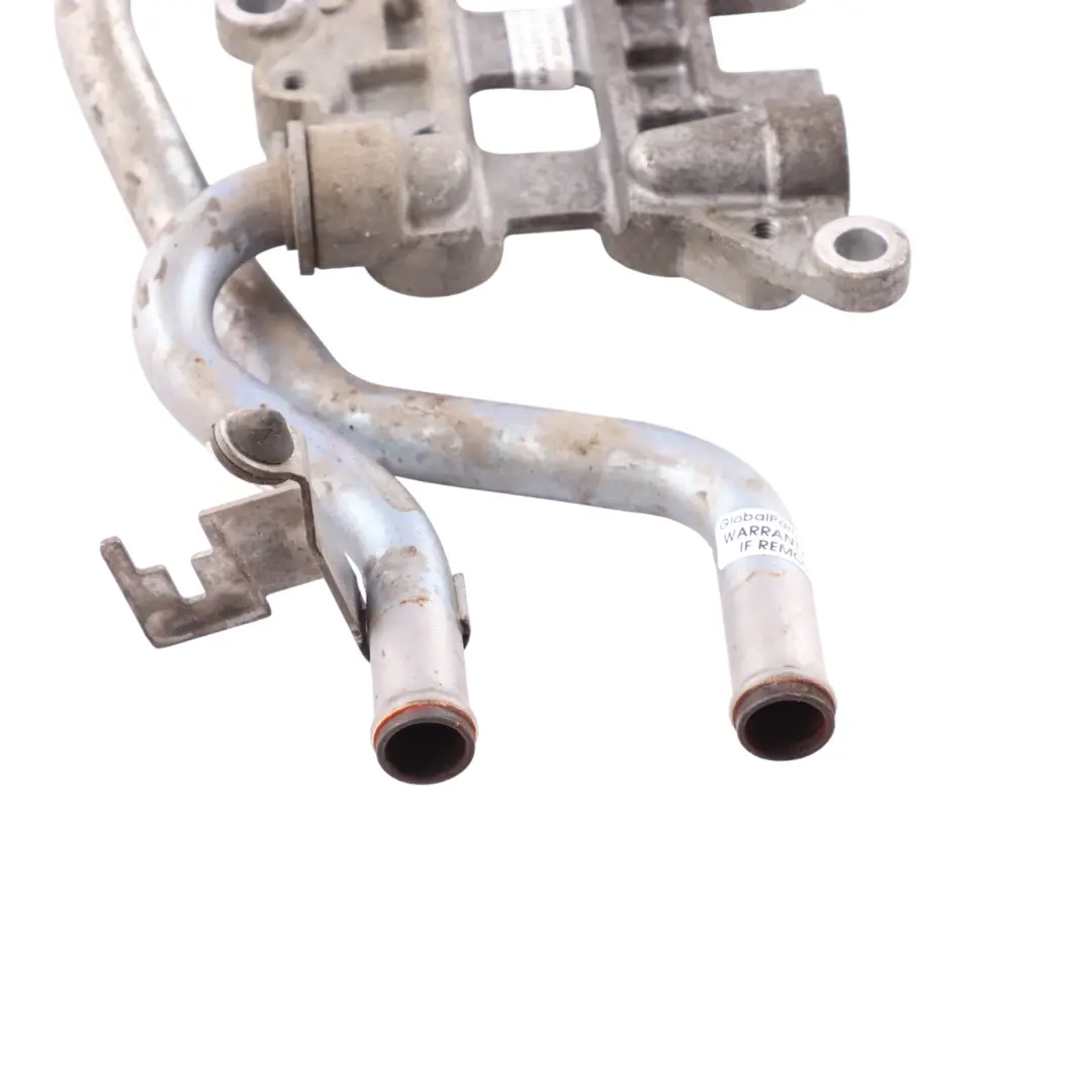 Soporte Tubo Manguera Precalentador ATF para Porsche Cayenne 92A con número de pieza 7P0121065M Porsche Cayenne 92A Soporte Tubo Manguera Precalentador ATF - SKU 7P0121065M - Número de pieza 7P0121065M