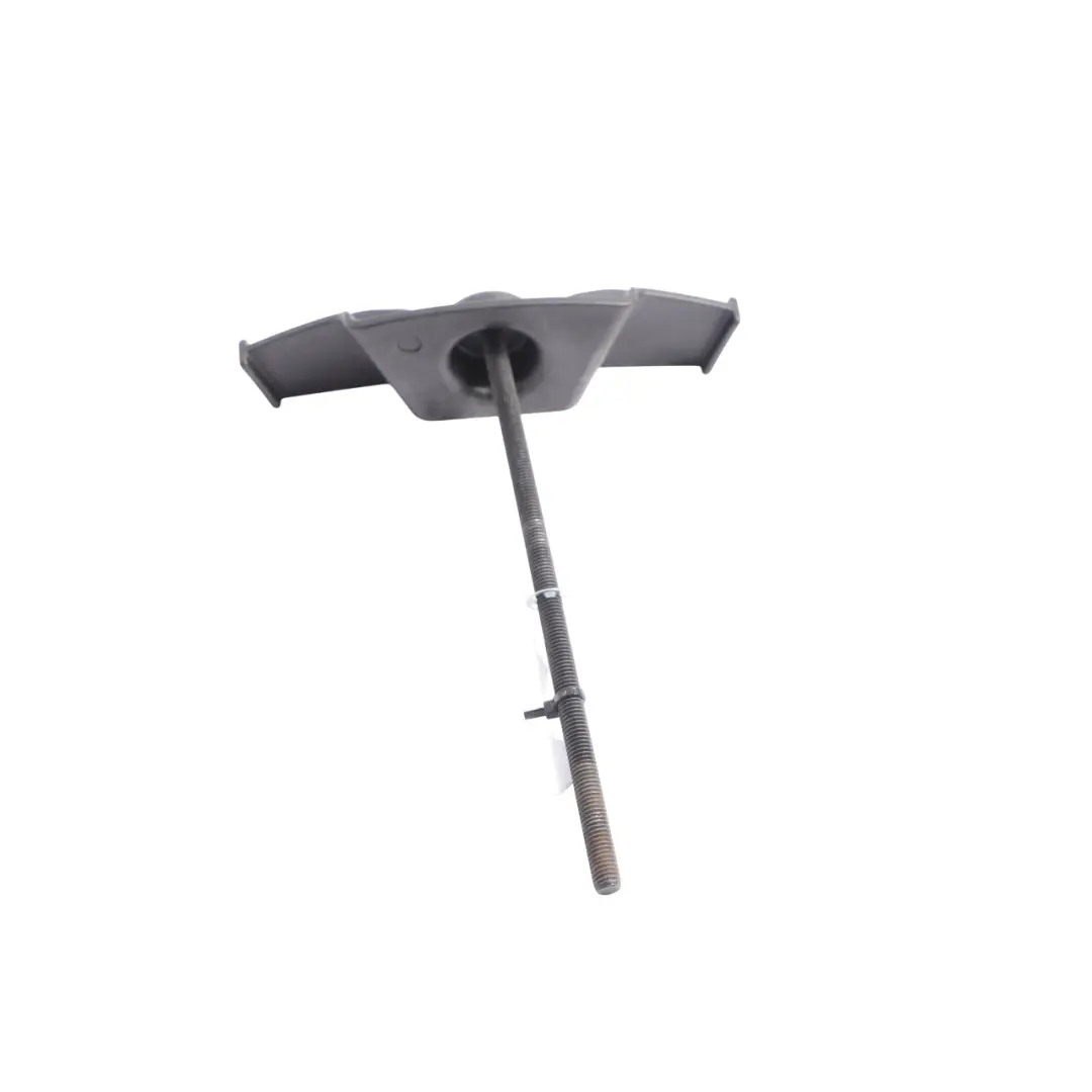 Support Fixation Roue Secours À Vis pour Porsche Cayenne 92A à propos du numéro de pièce 7P0601233 Porsche Cayenne 92A Support Fixation Roue Secours À Vis - SKU 7P0601233 - Numéro de pièce 7P0601233