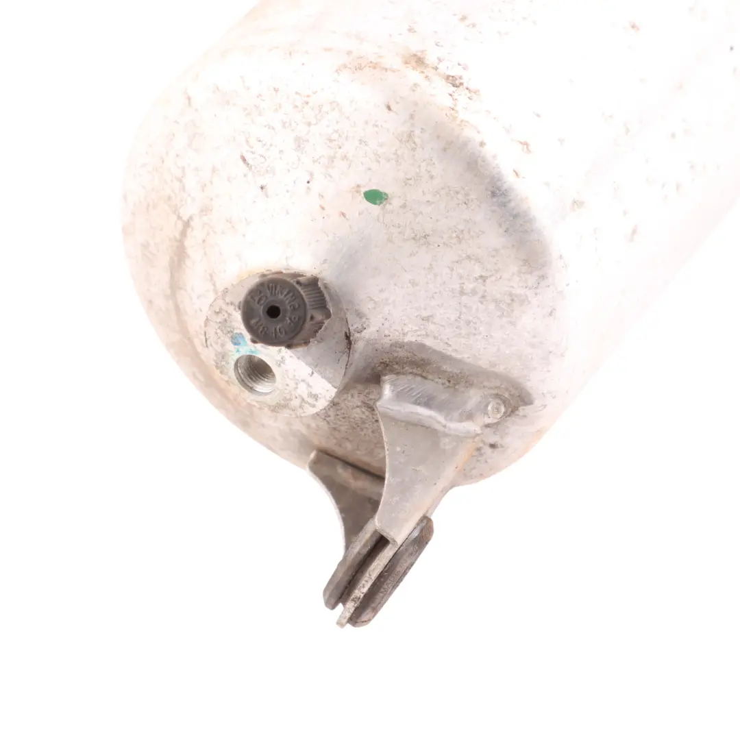 Porsche Cayenne 92A Luftfederung Reservoir Tank Zylinder 7P0616201A - SKU 95835804300 - Teilenummer 95835804300