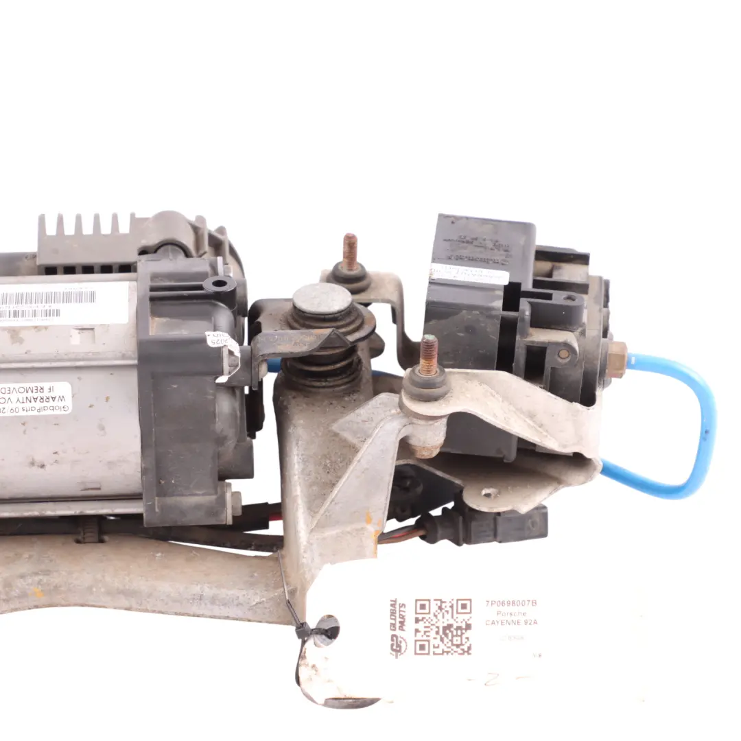 Suspension Pump Compressor to Porsche Cayenne 92A Air with Part number 7P0698007B Porsche Cayenne 92A Air Suspension Pump Compressor - SKU 7P0698007B - Part number 7P0698007B