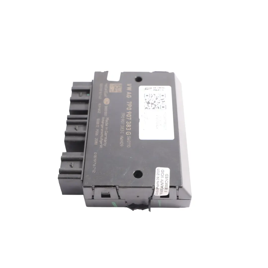 Trailer Tow Bar Towing Control Unit Module 7P0907383G to Porsche Cayenne 92A with Part number 7P0907383G-1 Porsche Cayenne 92A Trailer Tow Bar Towing Control Unit Module 7P0907383G - SKU 7P0907383G-1 - Part number 7P0907383G-1