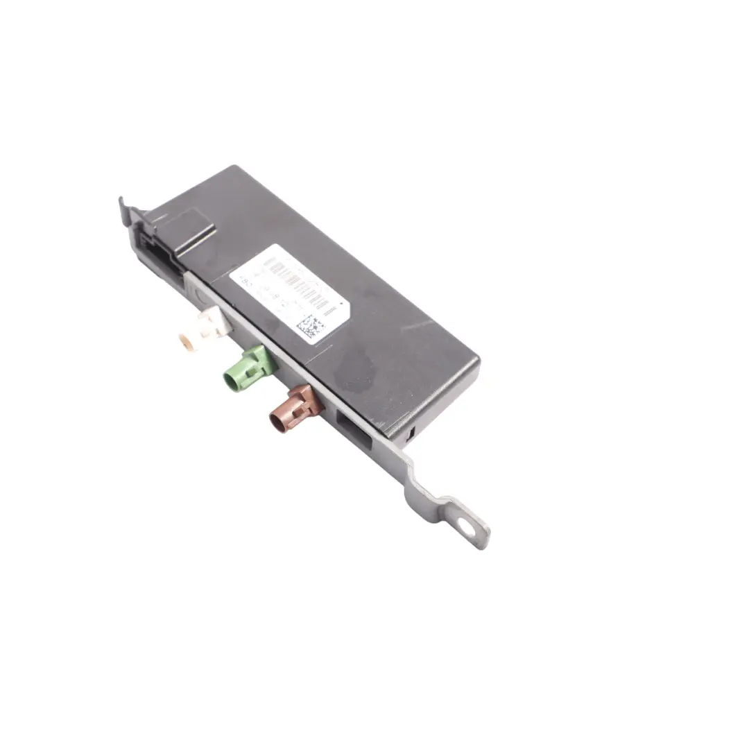 Porsche Cayenne 92A Amplificateur Antenne Couvercle Gauche - SKU 7P5035225C - Numéro de pièce 7P5035225C