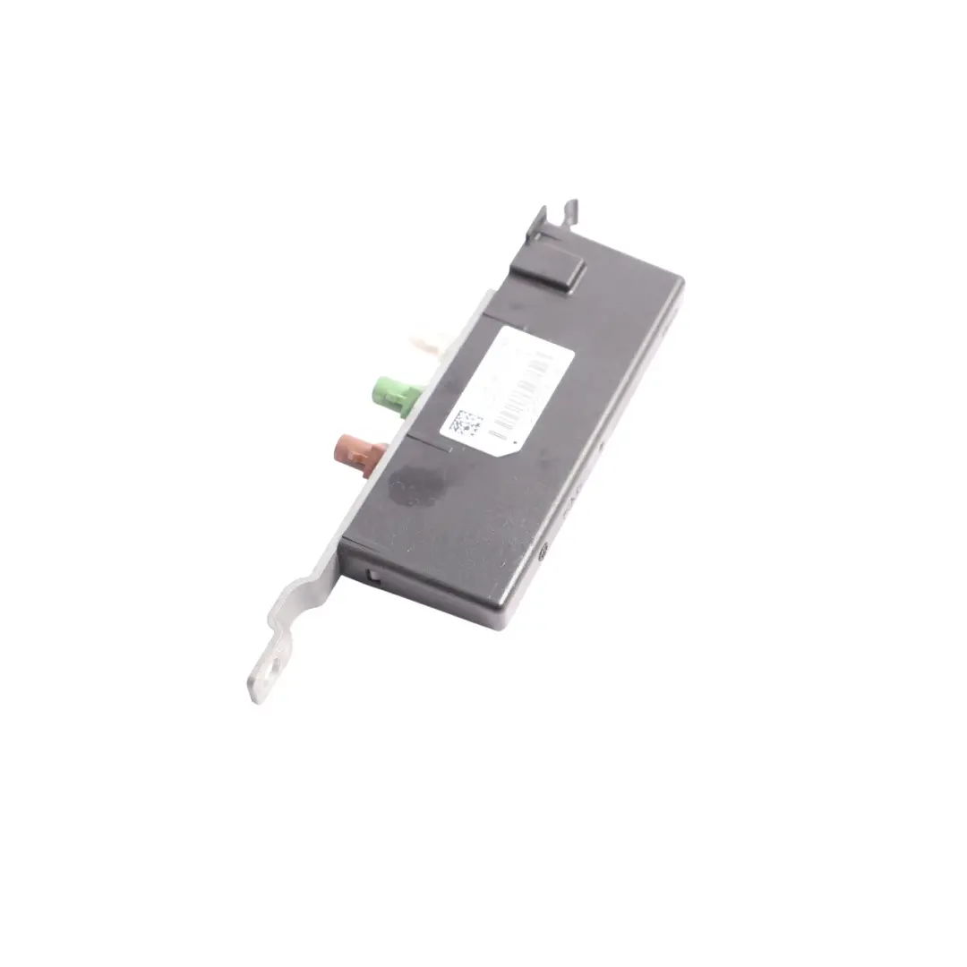 Amplificatore Antenna Coperchio Sinistro per Porsche Cayenne 92A con numero di parte 7P5035225C Porsche Cayenne 92A Amplificatore Antenna Coperchio Sinistro - SKU 7P5035225C - Numero di parte 7P5035225C