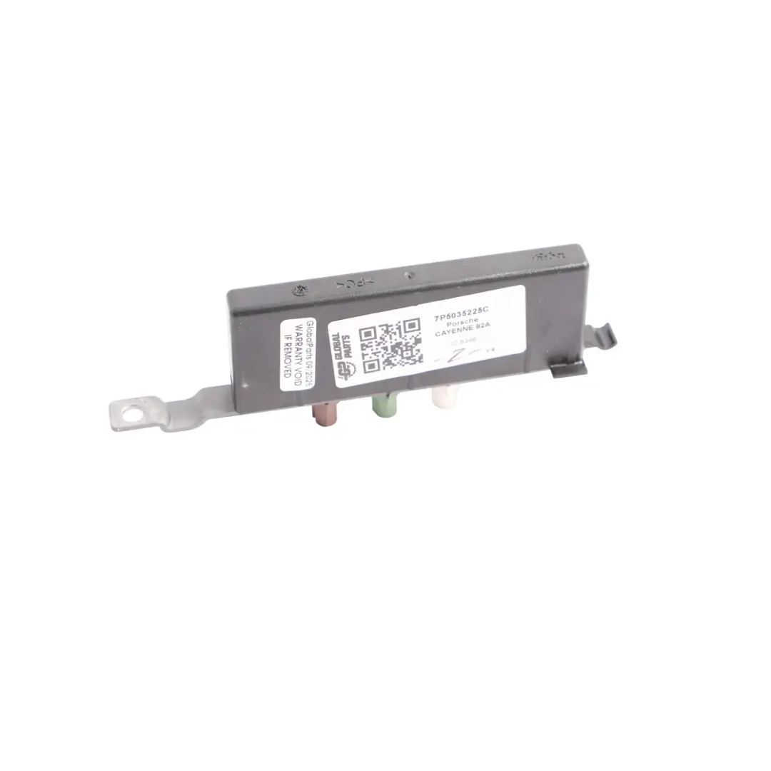 Amplificateur Antenne Couvercle Gauche pour Porsche Cayenne 92A à propos du numéro de pièce 7P5035225C Porsche Cayenne 92A Amplificateur Antenne Couvercle Gauche - SKU 7P5035225C - Numéro de pièce 7P5035225C