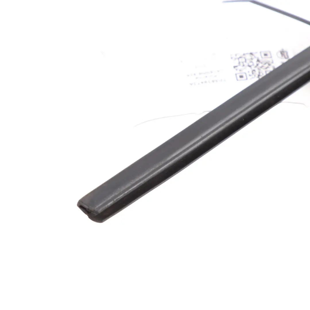 Door B-Pillar C-Pillar Seal Gasket Rear Left N/S to Porsche Cayenne 92A with Part number 7P5839473A Porsche Cayenne 92A Door B-Pillar C-Pillar Seal Gasket Rear Left N/S - SKU 7P5839473A - Part number 7P5839473A