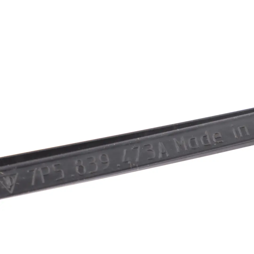 Door B-Pillar C-Pillar Seal Gasket Rear Left N/S to Porsche Cayenne 92A with Part number 7P5839473A Porsche Cayenne 92A Door B-Pillar C-Pillar Seal Gasket Rear Left N/S - SKU 7P5839473A - Part number 7P5839473A