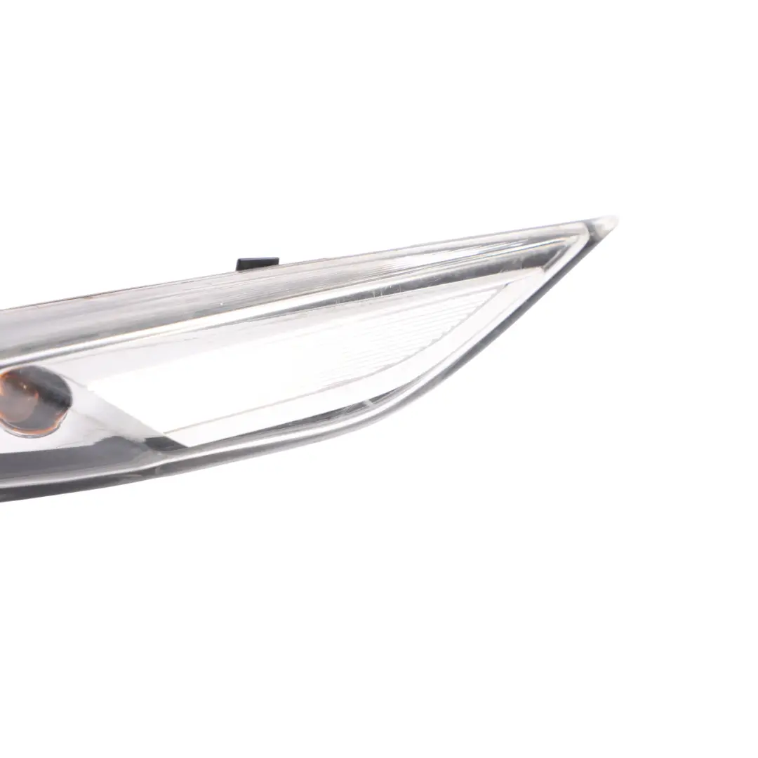Additional Turn Indicator Lamp Right O/S to Porsche Cayenne 92A with Part number 7P5949102A Porsche Cayenne 92A Additional Turn Indicator Lamp Right O/S - SKU 7P5949102A - Part number 7P5949102A